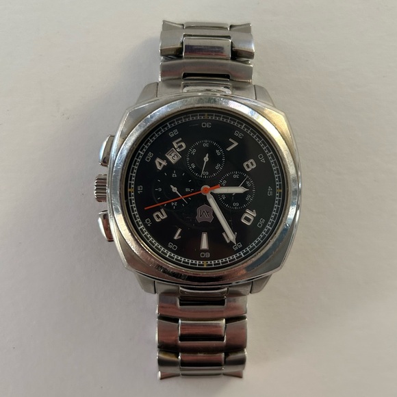 Vintage Andrew Marc A21001TP01 Water Resistant Watch - Needs Battery Replaced - Picture 4 of 16